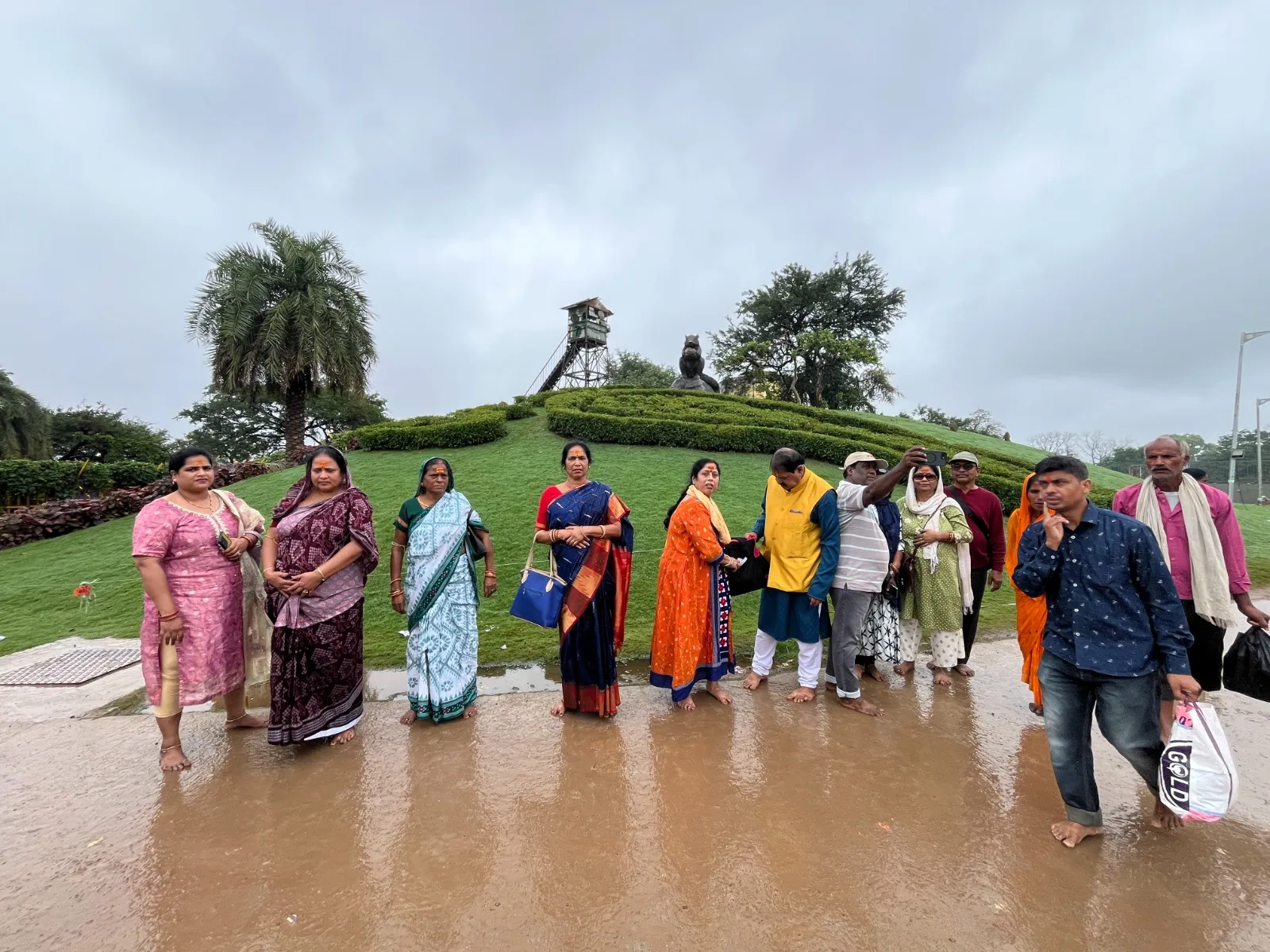 Adventure Holiday group during the Ayodhya tour